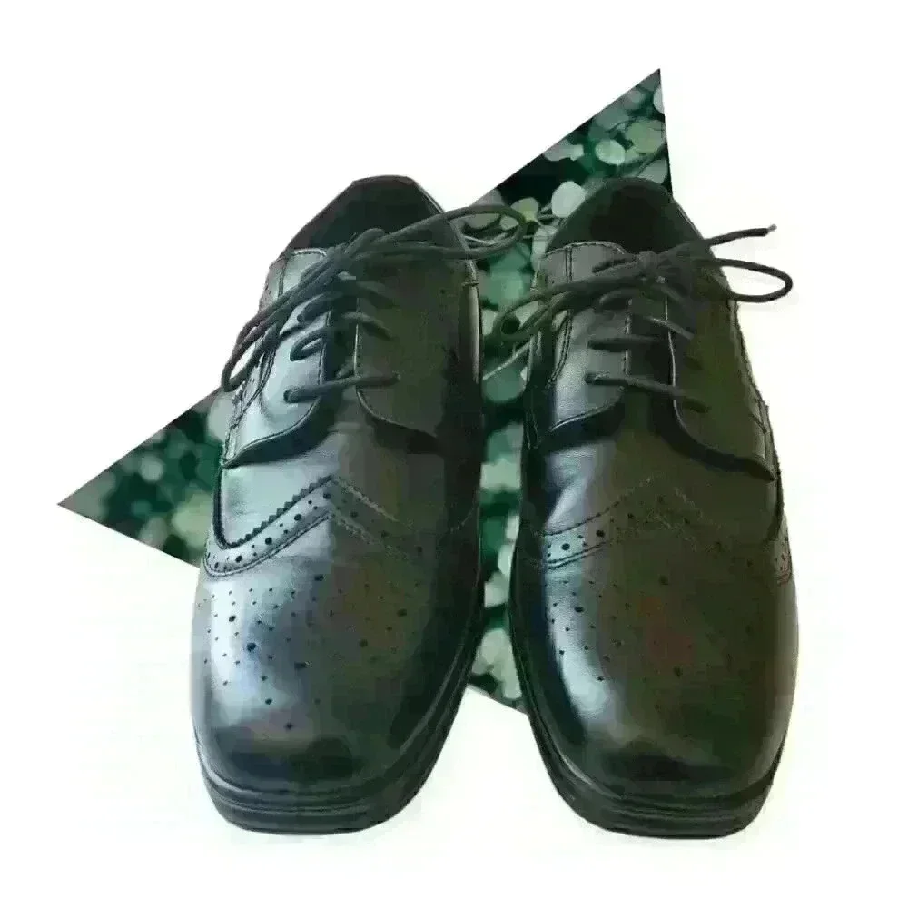 Deer Stags Men's Ace Dress Shoe Size 6 M